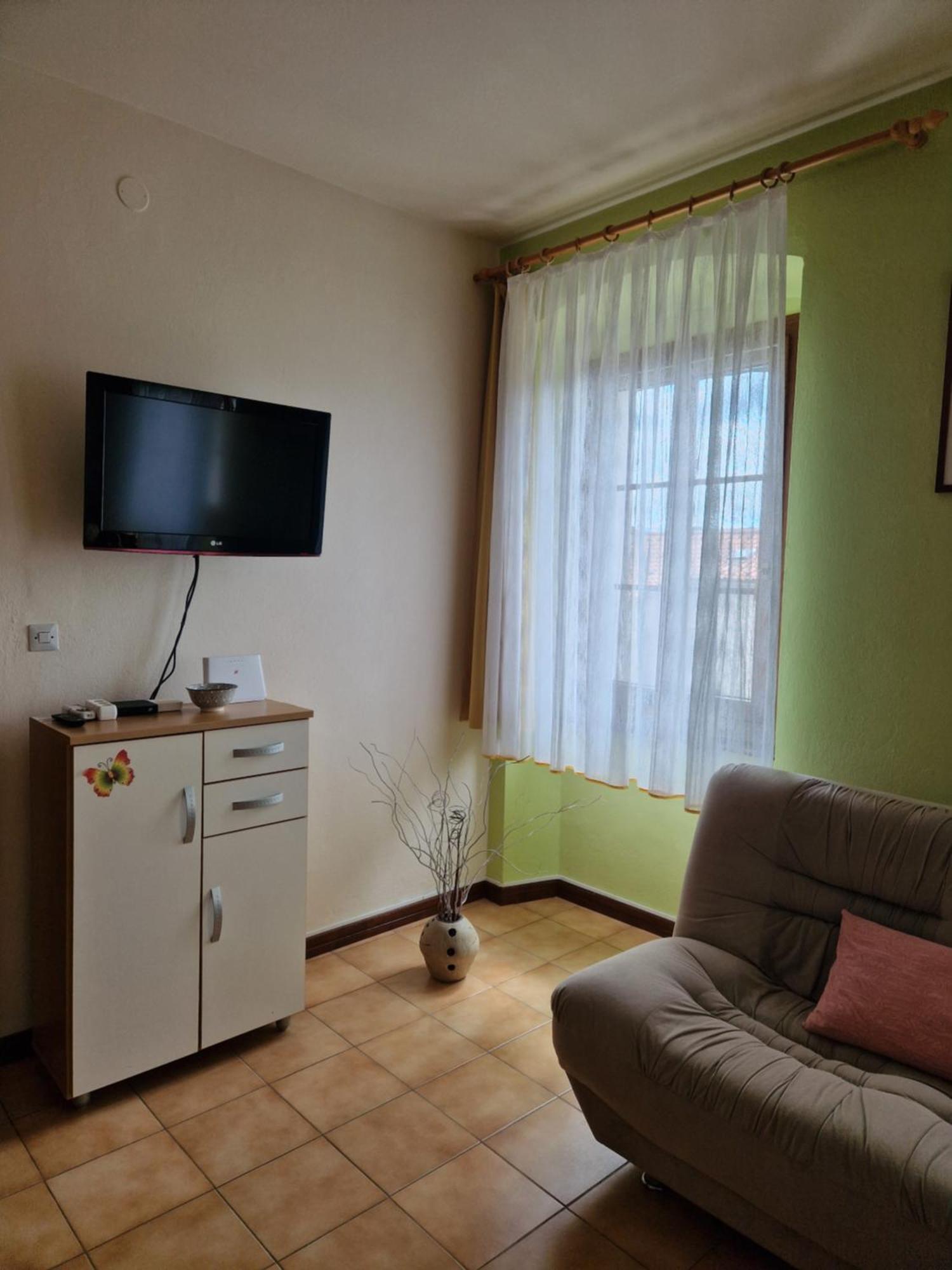 Apartma In Soba Vipavski Kriz 호텔 Ajdovščina 객실 사진